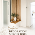 Miroir en bois blanc lumineux dans une entrée moderne